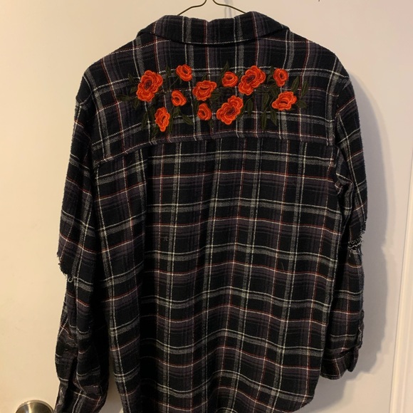 Black Distressed Flannel with Embroidery - Picture 4 of 5